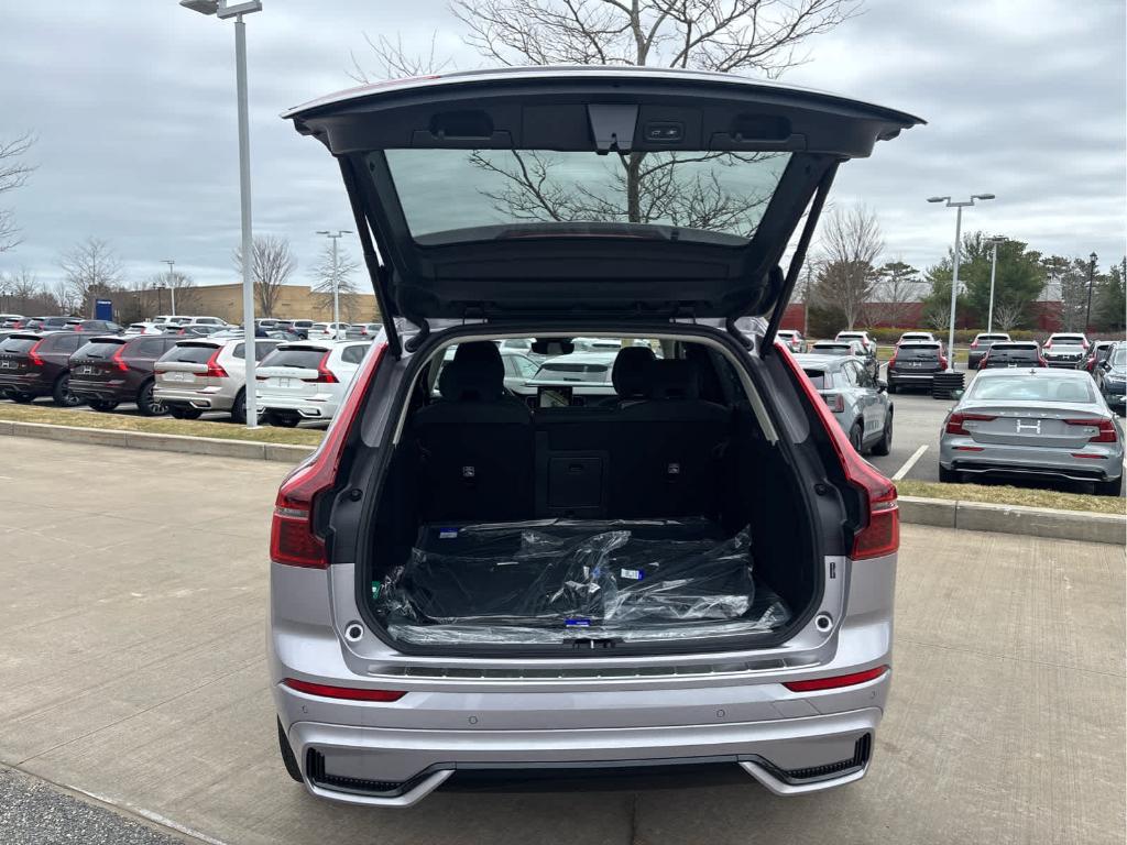 new 2026 Volvo XC60 car, priced at $58,699