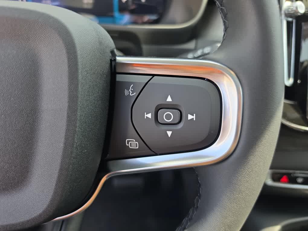 new 2026 Volvo XC40 car, priced at $49,595