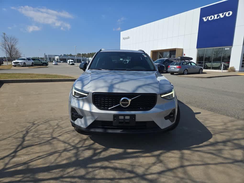 used 2023 Volvo XC40 car, priced at $27,900