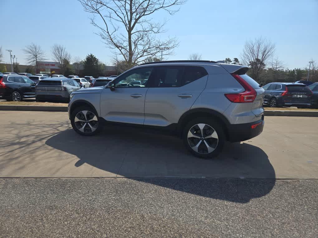 used 2023 Volvo XC40 car, priced at $27,900