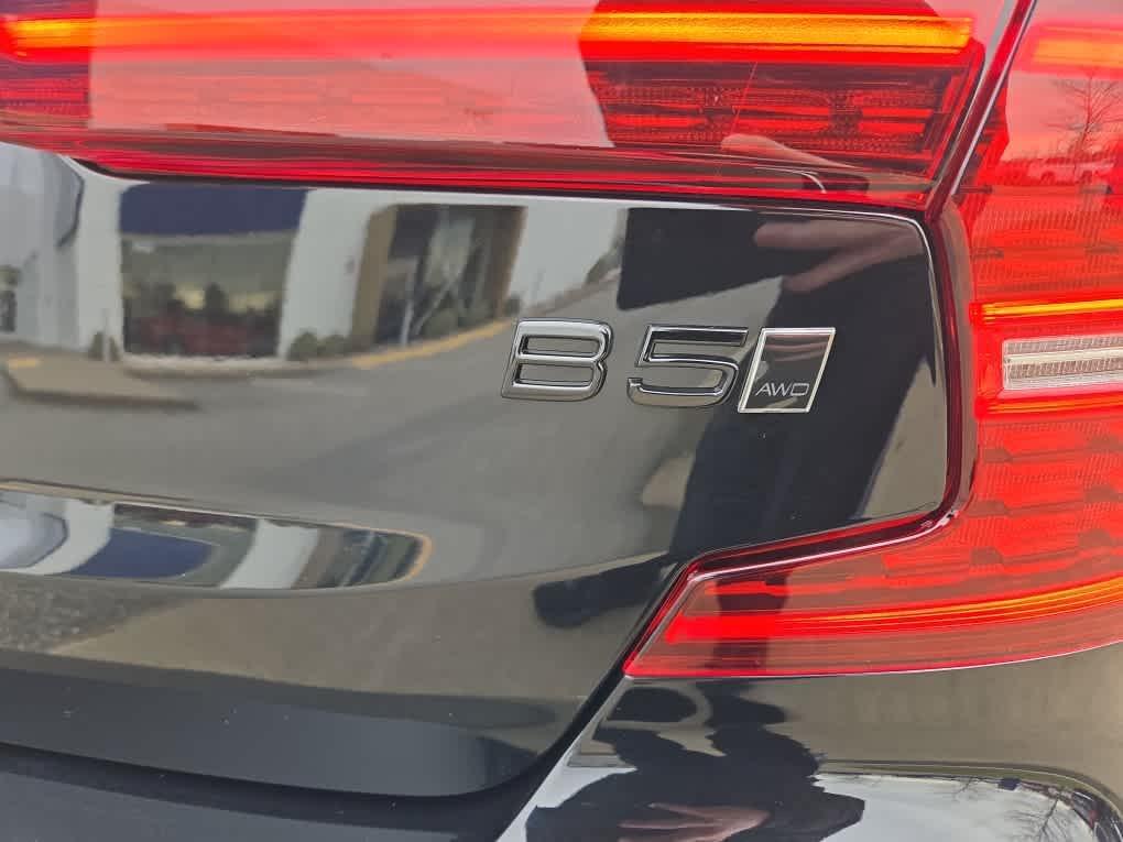 used 2024 Volvo S60 car, priced at $32,600