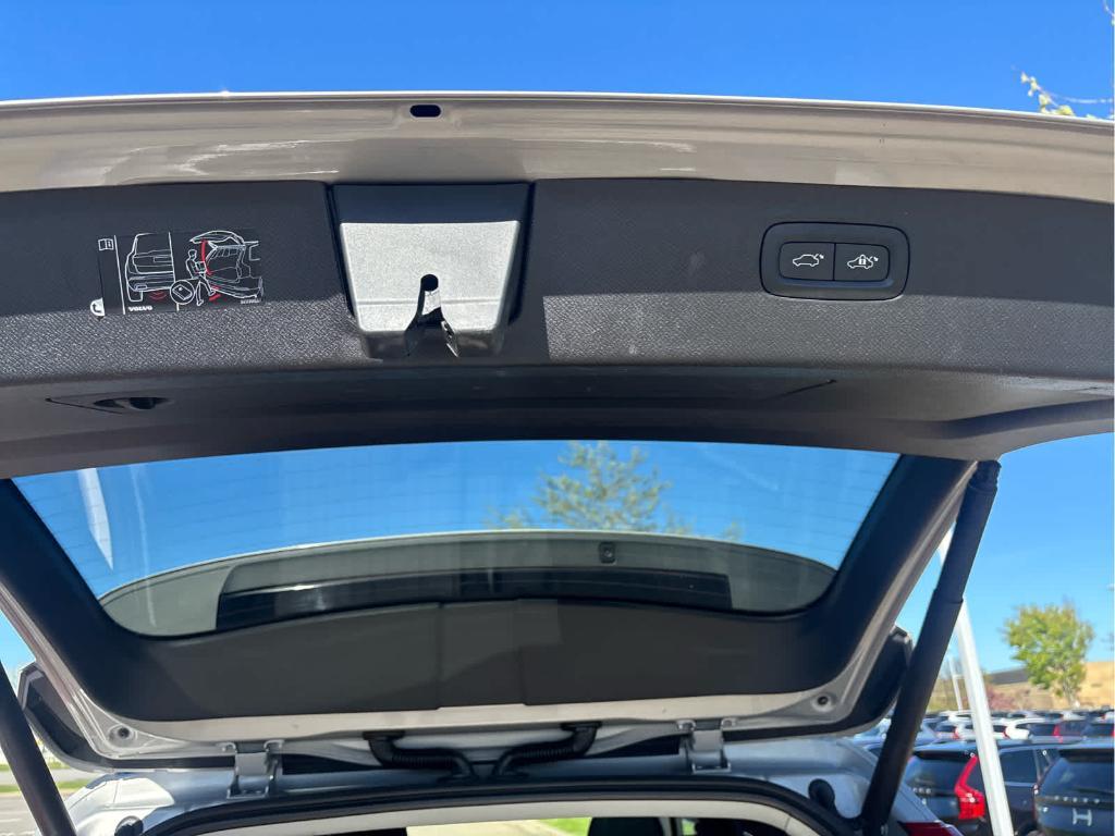 used 2023 Volvo XC90 car, priced at $37,994