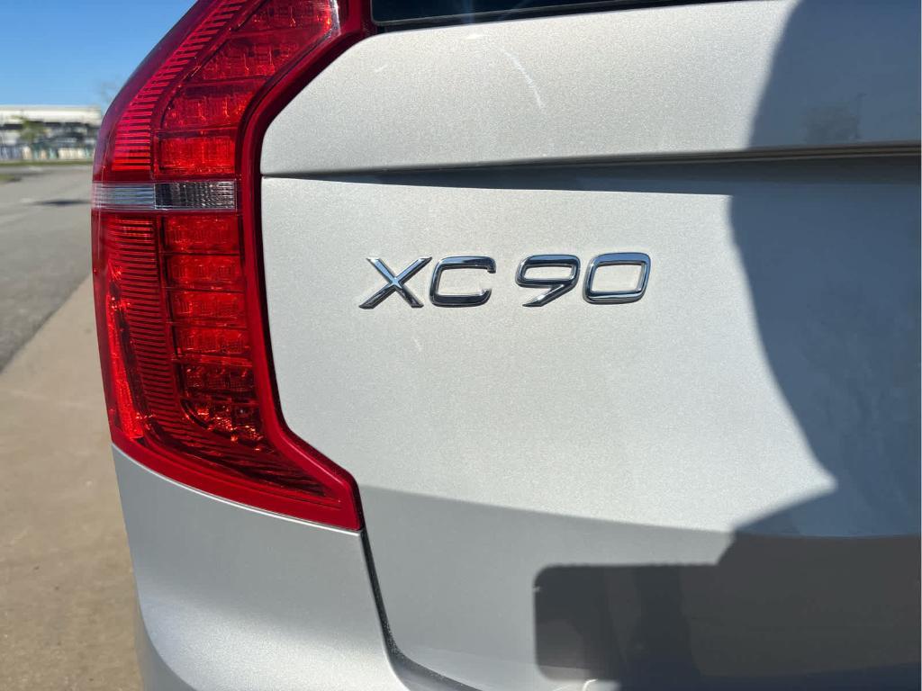used 2023 Volvo XC90 car, priced at $37,994