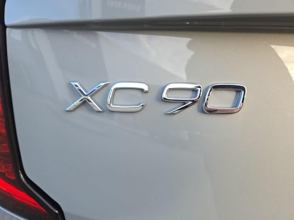 new 2026 Volvo XC90 Plug-In Hybrid car, priced at $86,339