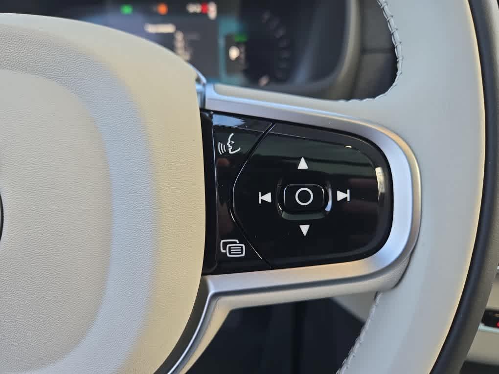 new 2026 Volvo XC90 Plug-In Hybrid car, priced at $86,339