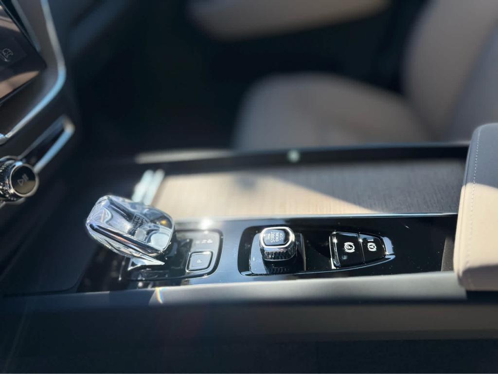 new 2026 Volvo XC60 car, priced at $59,754