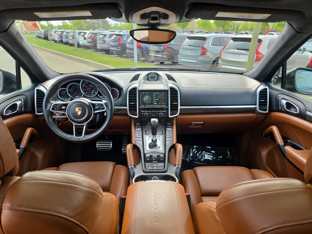 used 2016 Porsche Cayenne car
