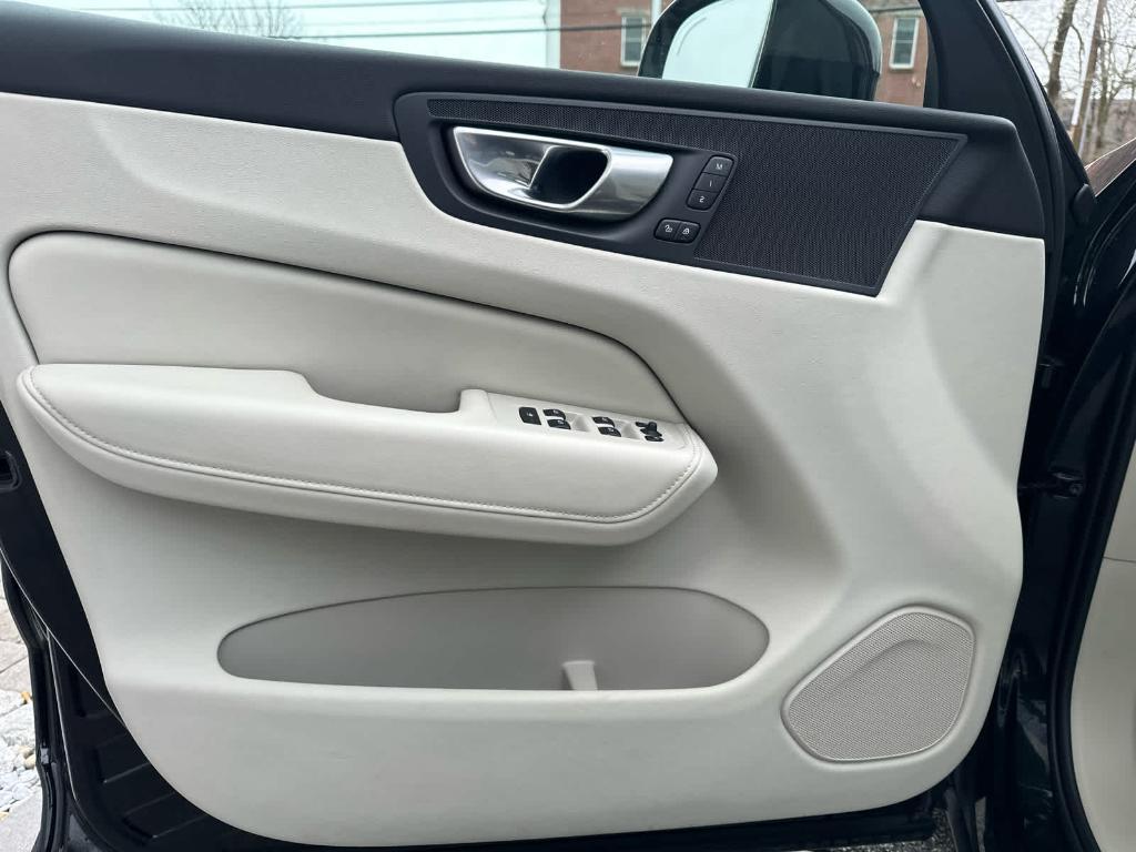 used 2024 Volvo XC60 car, priced at $32,494