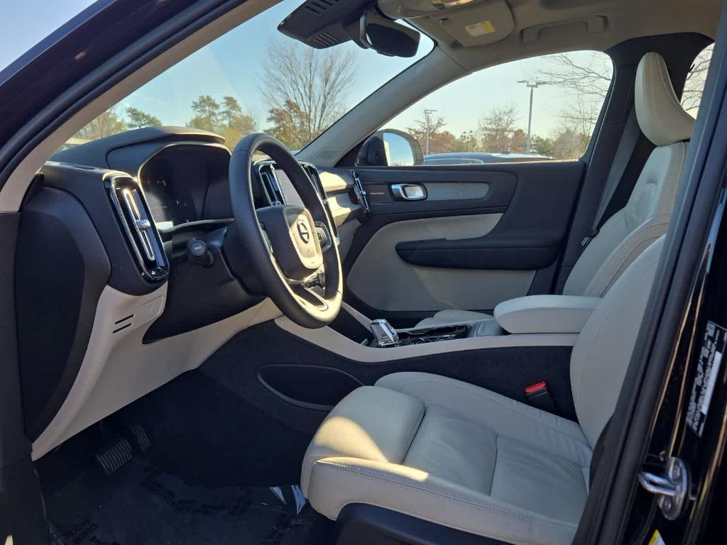 used 2023 Volvo XC40 car, priced at $31,500