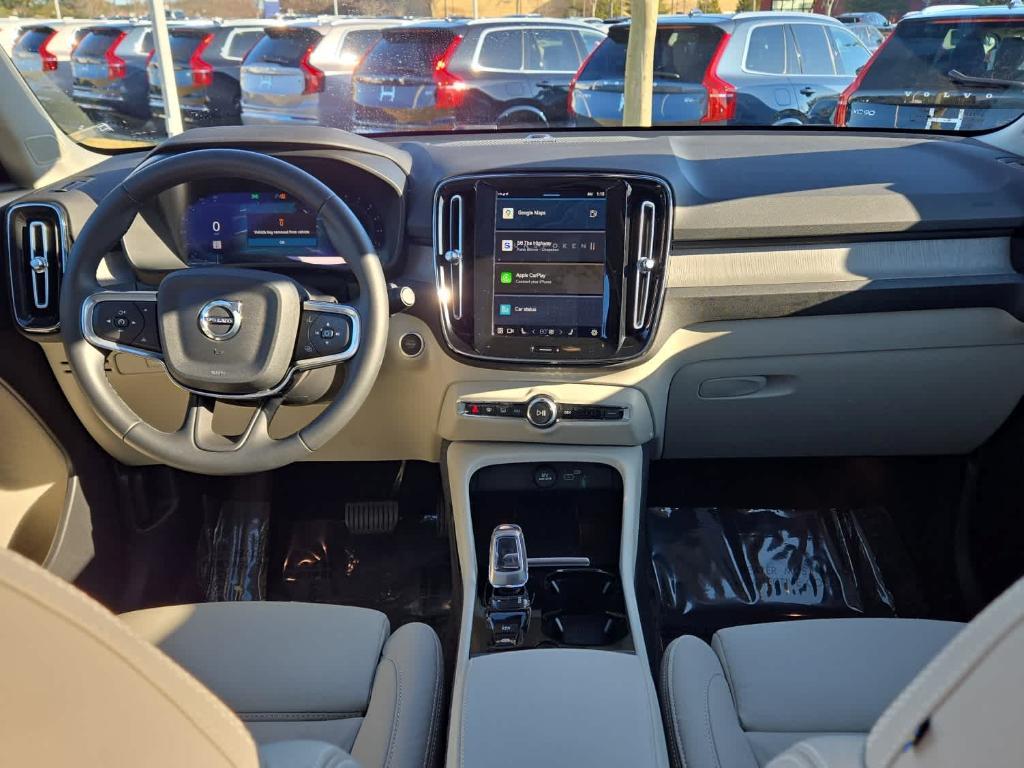 used 2023 Volvo XC40 car, priced at $31,500