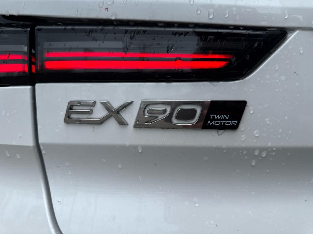 new 2026 Volvo EX90 car, priced at $84,184