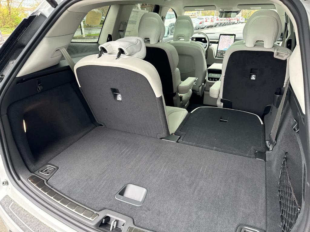 new 2026 Volvo EX90 car, priced at $84,184