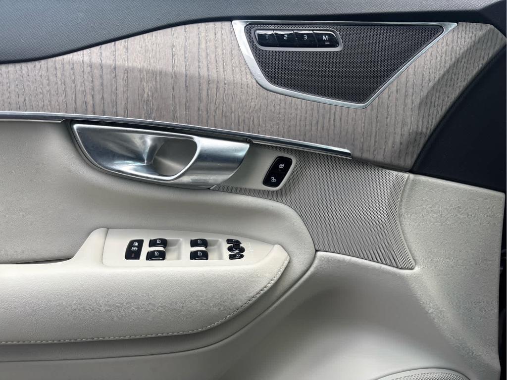 used 2023 Volvo XC90 car, priced at $40,700