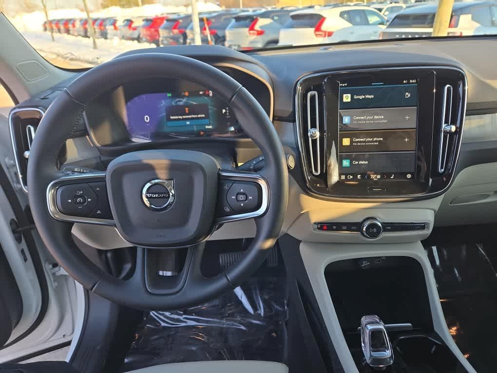 used 2023 Volvo XC40 car, priced at $28,900
