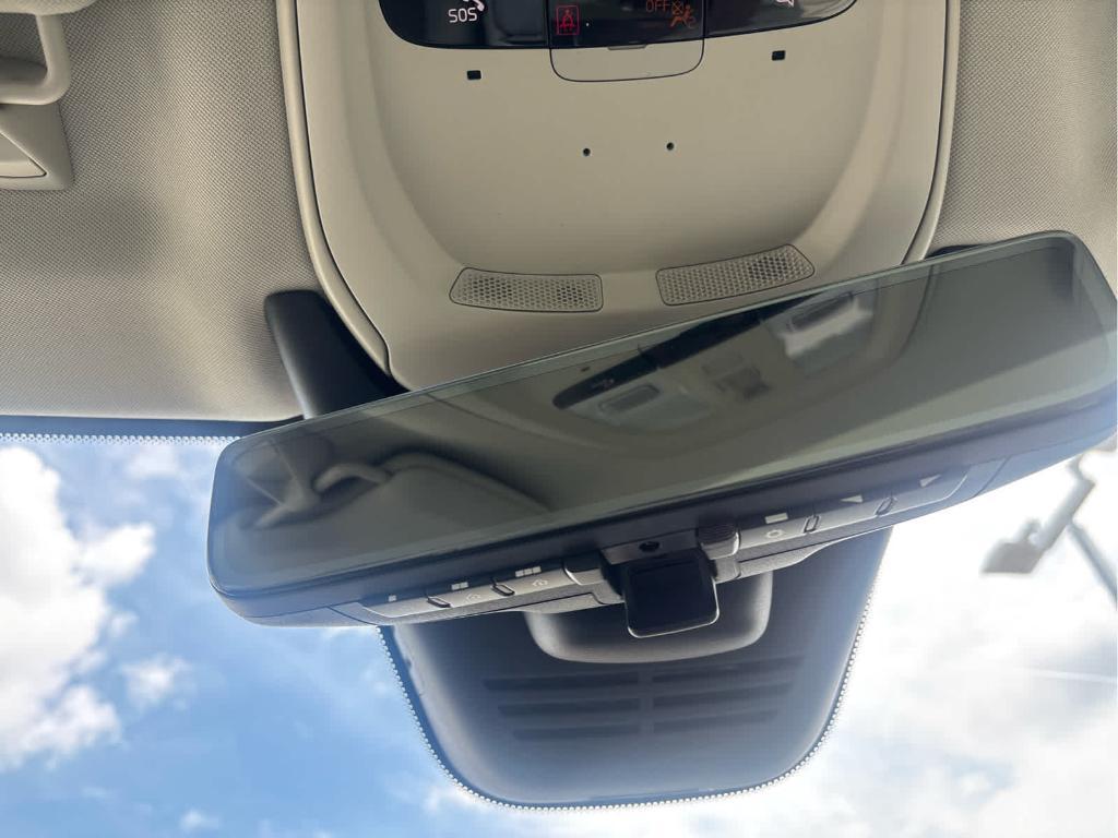 new 2026 Volvo XC90 Plug-In Hybrid car, priced at $93,219