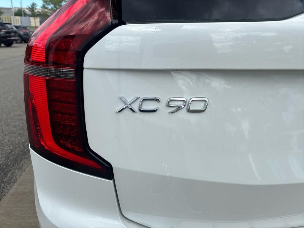 new 2026 Volvo XC90 car, priced at $72,539