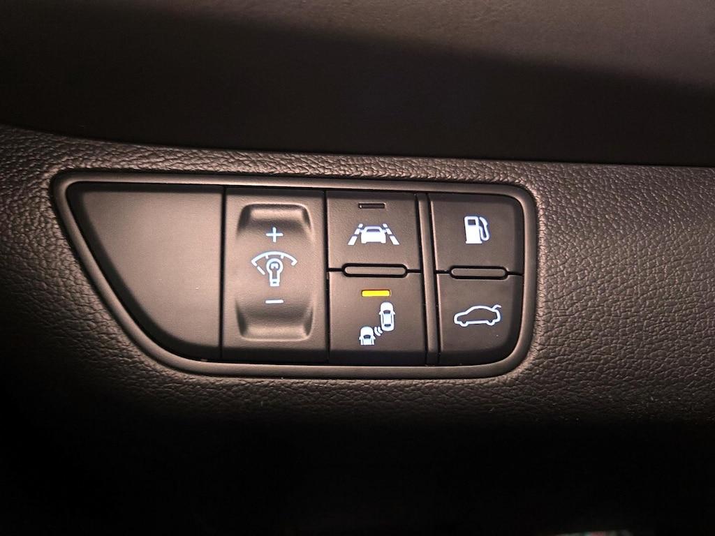 used 2020 Genesis G70 car, priced at $24,998