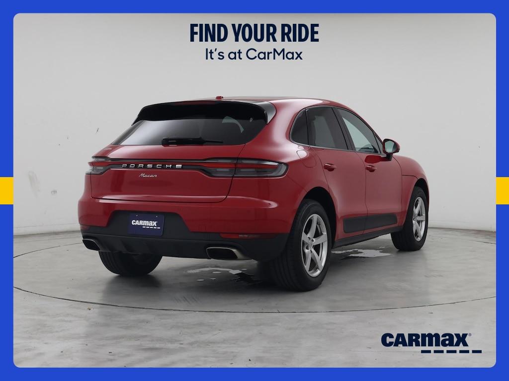 Porsche Macan view 9