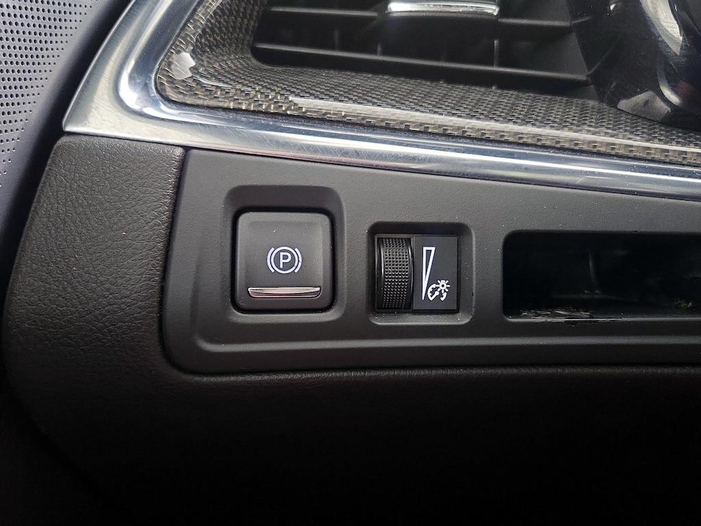 used 2022 Cadillac XT5 car, priced at $34,998