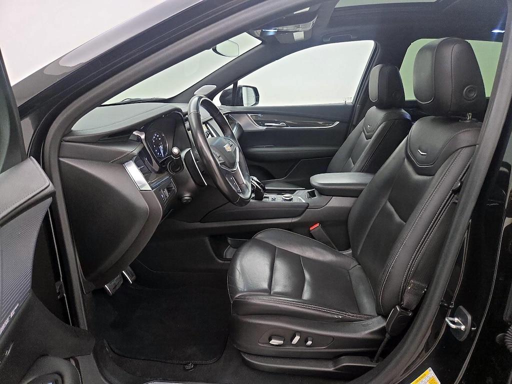 used 2022 Cadillac XT5 car, priced at $34,998
