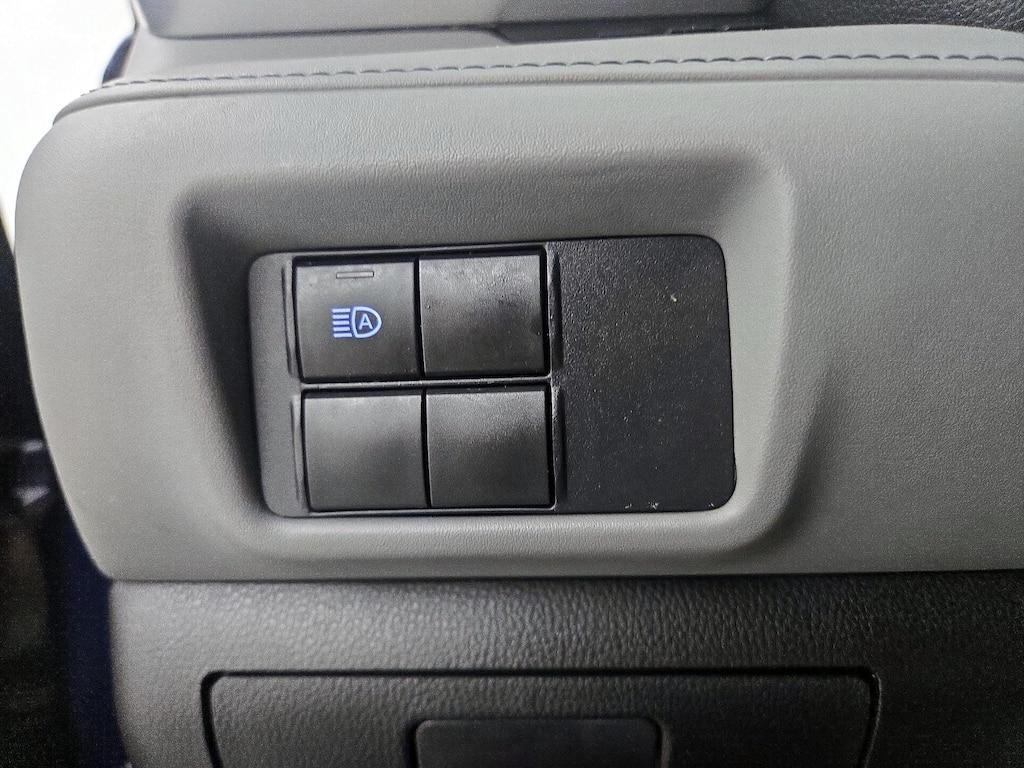 used 2021 Toyota Highlander car, priced at $25,998