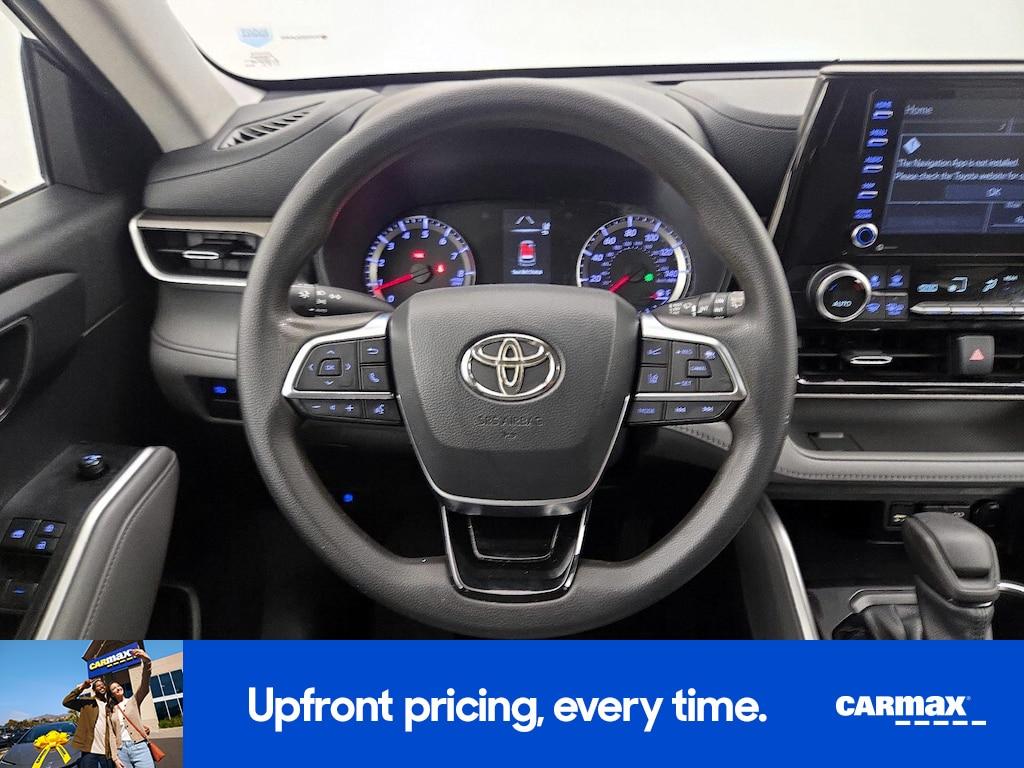 used 2021 Toyota Highlander car, priced at $25,998