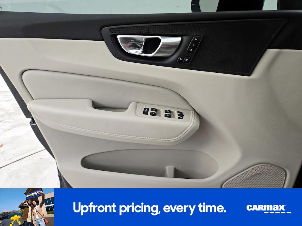 used 2024 Volvo XC60 car, priced at $37,998