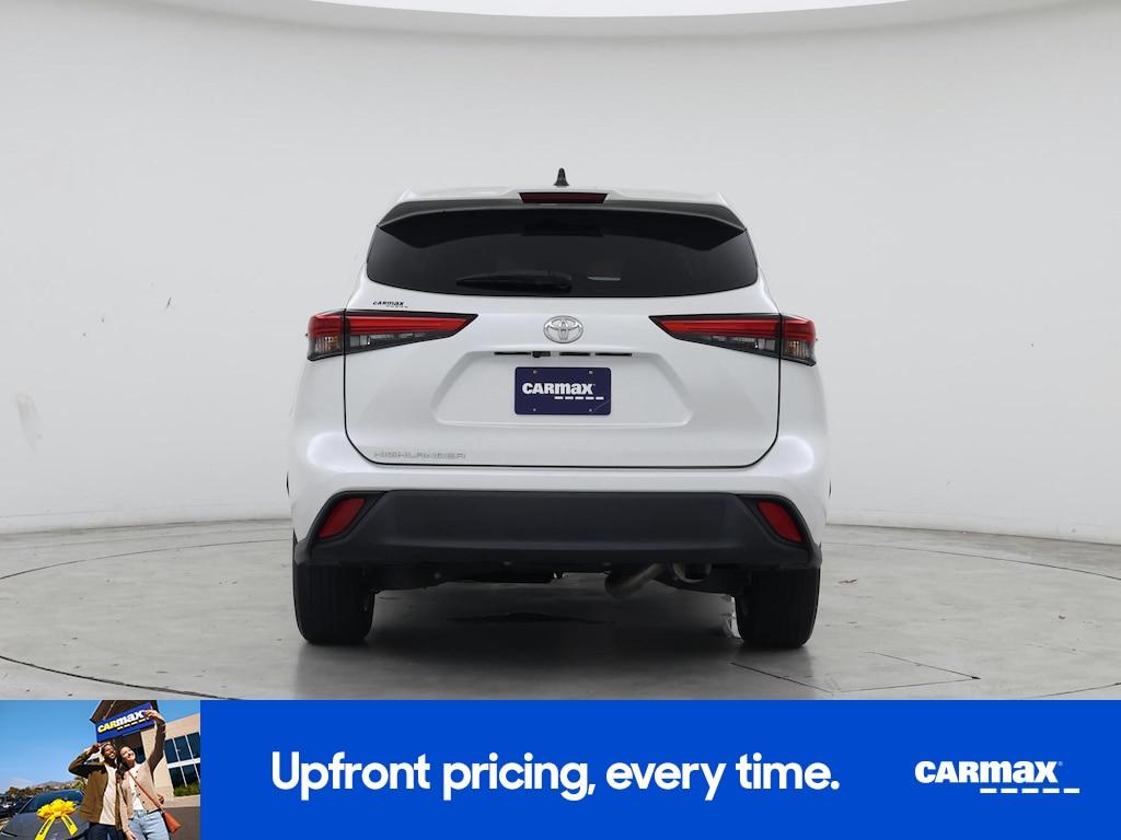 used 2023 Toyota Highlander car, priced at $31,998
