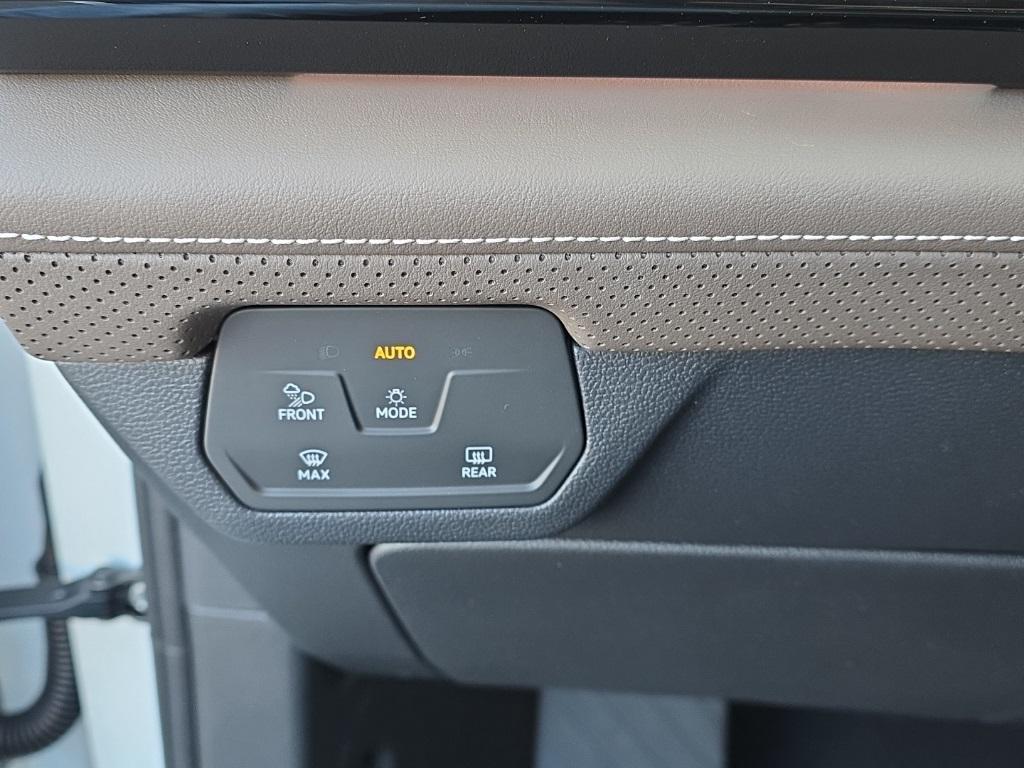 new 2026 Volkswagen Atlas car, priced at $47,923