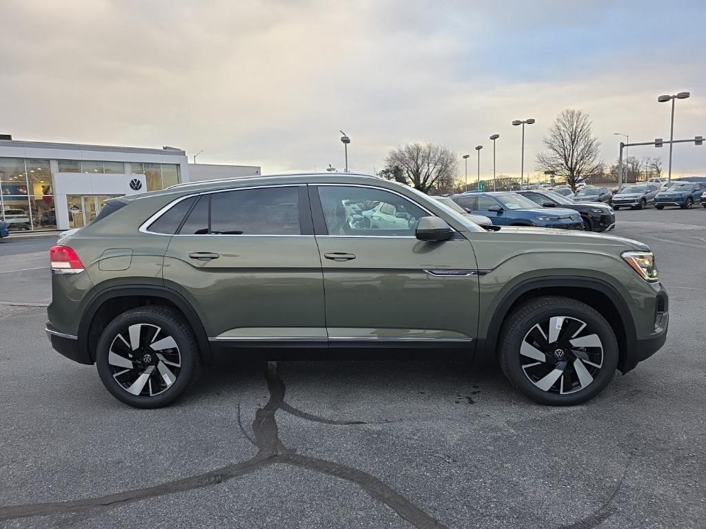 new 2026 Volkswagen Atlas Cross Sport car, priced at $46,460
