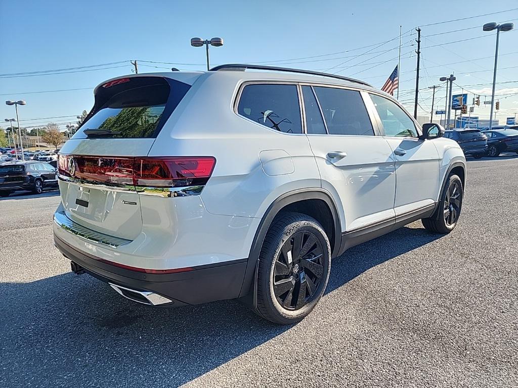 new 2026 Volkswagen Atlas car, priced at $46,281