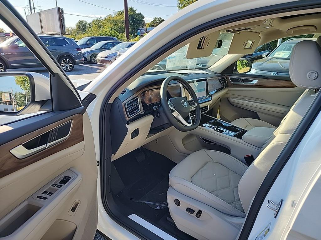 new 2026 Volkswagen Atlas car, priced at $46,281