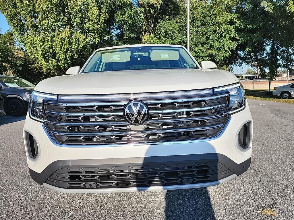new 2026 Volkswagen Atlas car, priced at $46,281