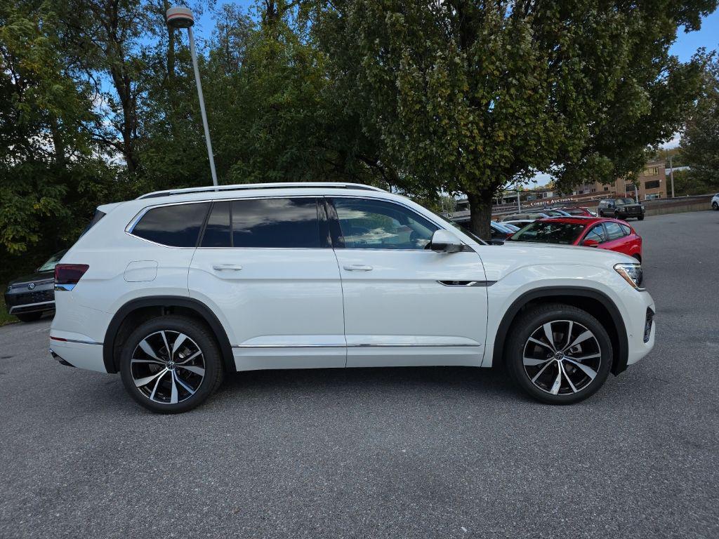 new 2026 Volkswagen Atlas car, priced at $54,007