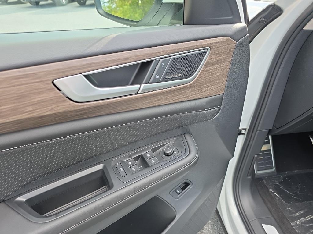 new 2026 Volkswagen Atlas car, priced at $53,007