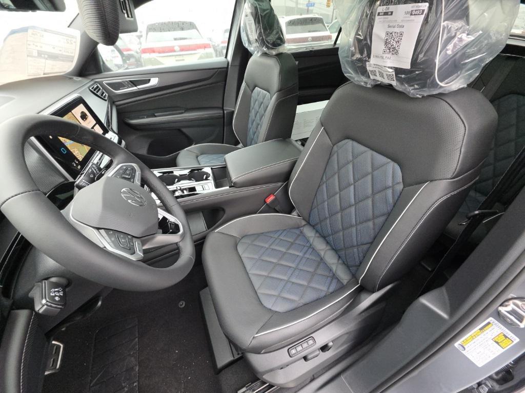 new 2026 Volkswagen Atlas Cross Sport car, priced at $52,082