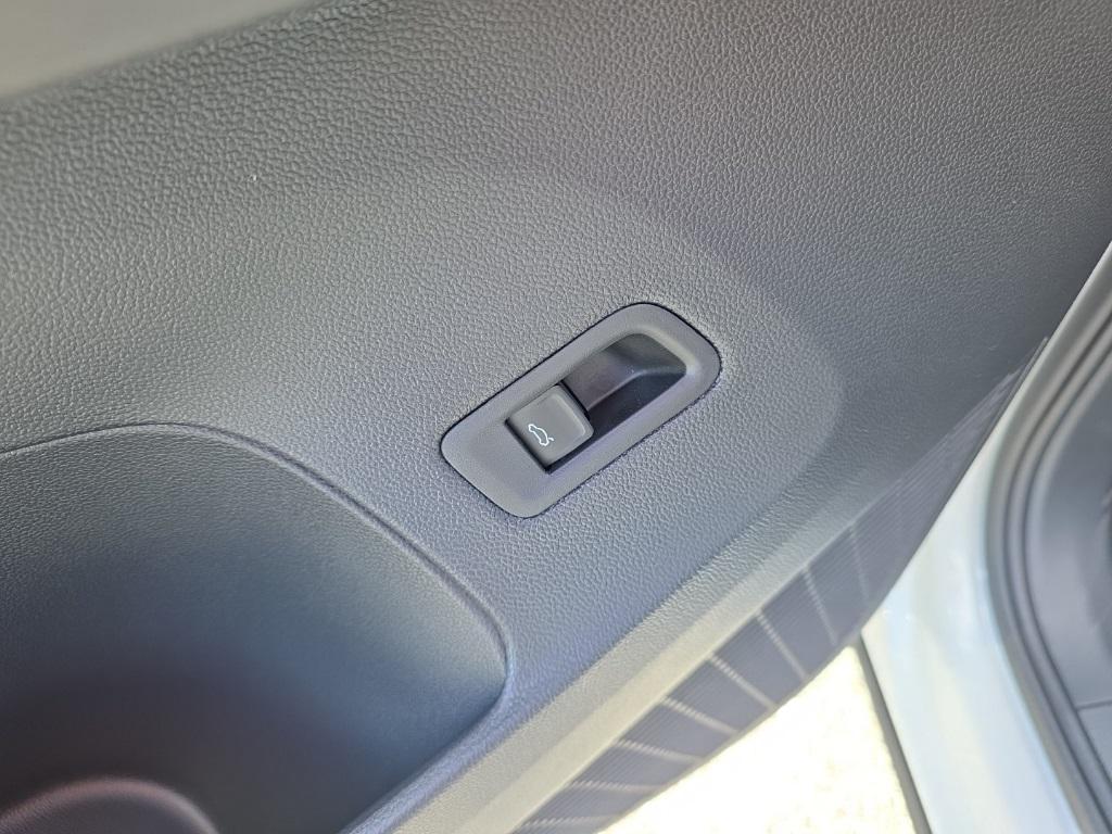 new 2026 Volkswagen Atlas Cross Sport car, priced at $48,972