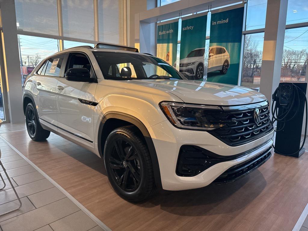 new 2026 Volkswagen Atlas Cross Sport car, priced at $47,972