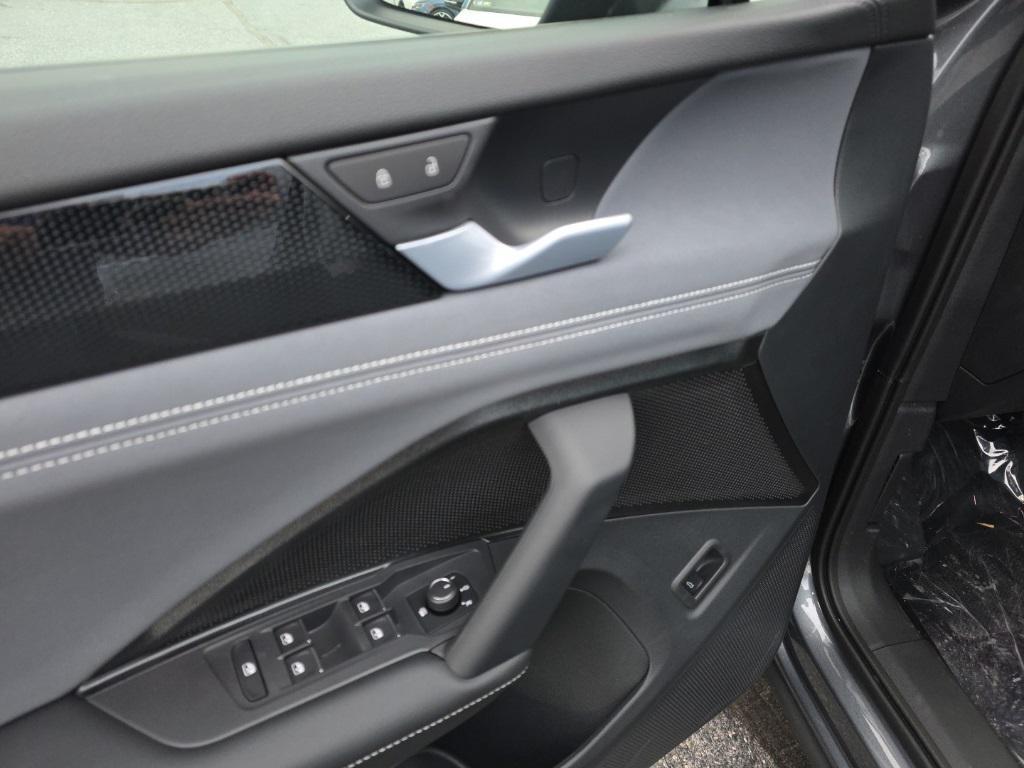 new 2026 Volkswagen Tiguan car, priced at $35,818