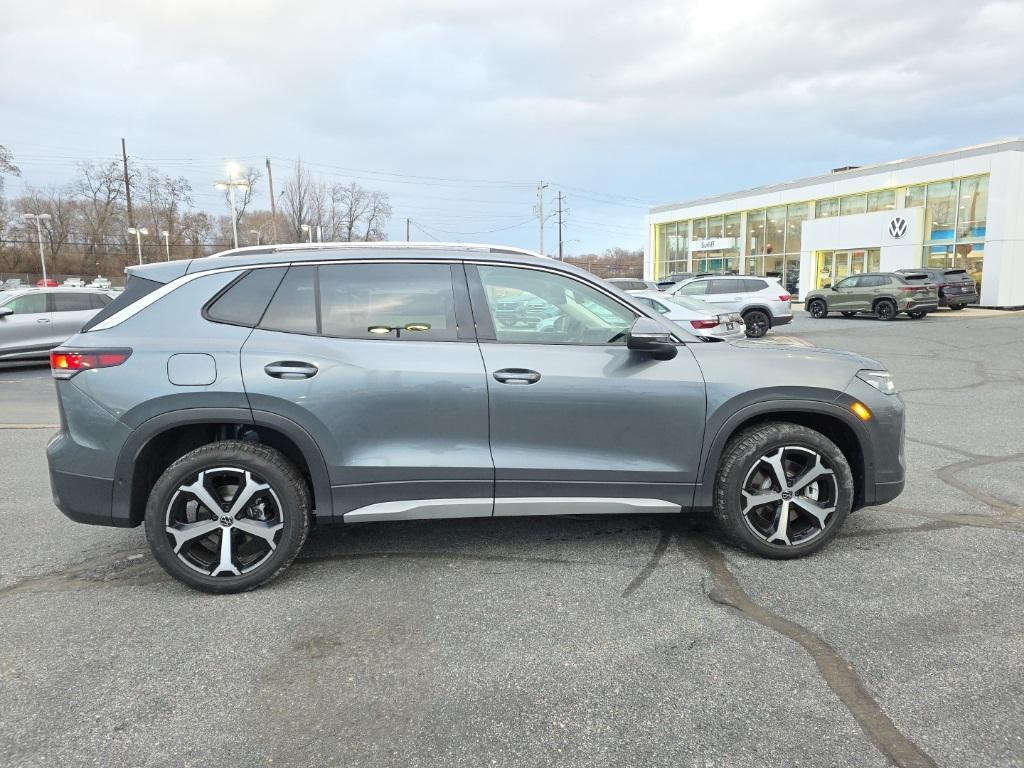 new 2026 Volkswagen Tiguan car, priced at $35,818