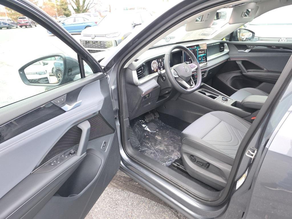 new 2026 Volkswagen Tiguan car, priced at $35,818