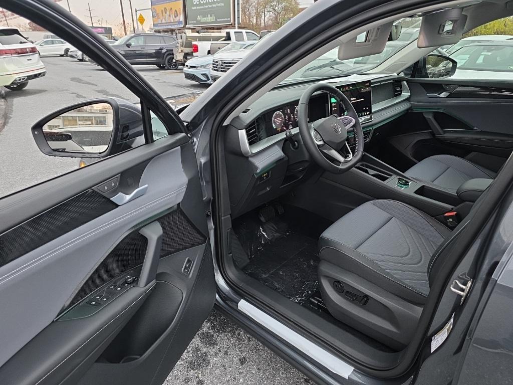 new 2026 Volkswagen Tiguan car, priced at $35,250