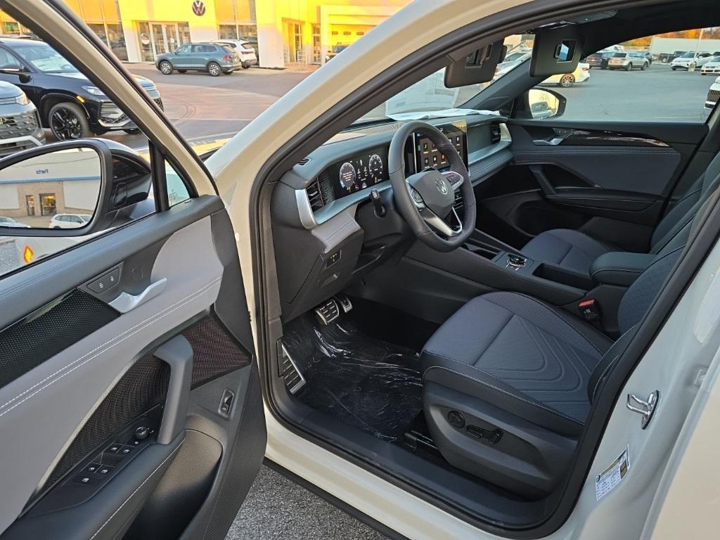 new 2026 Volkswagen Tiguan car, priced at $37,980