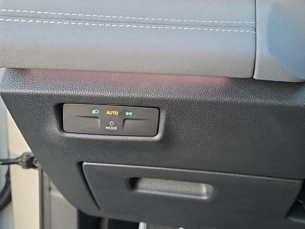 new 2026 Volkswagen Tiguan car, priced at $37,980