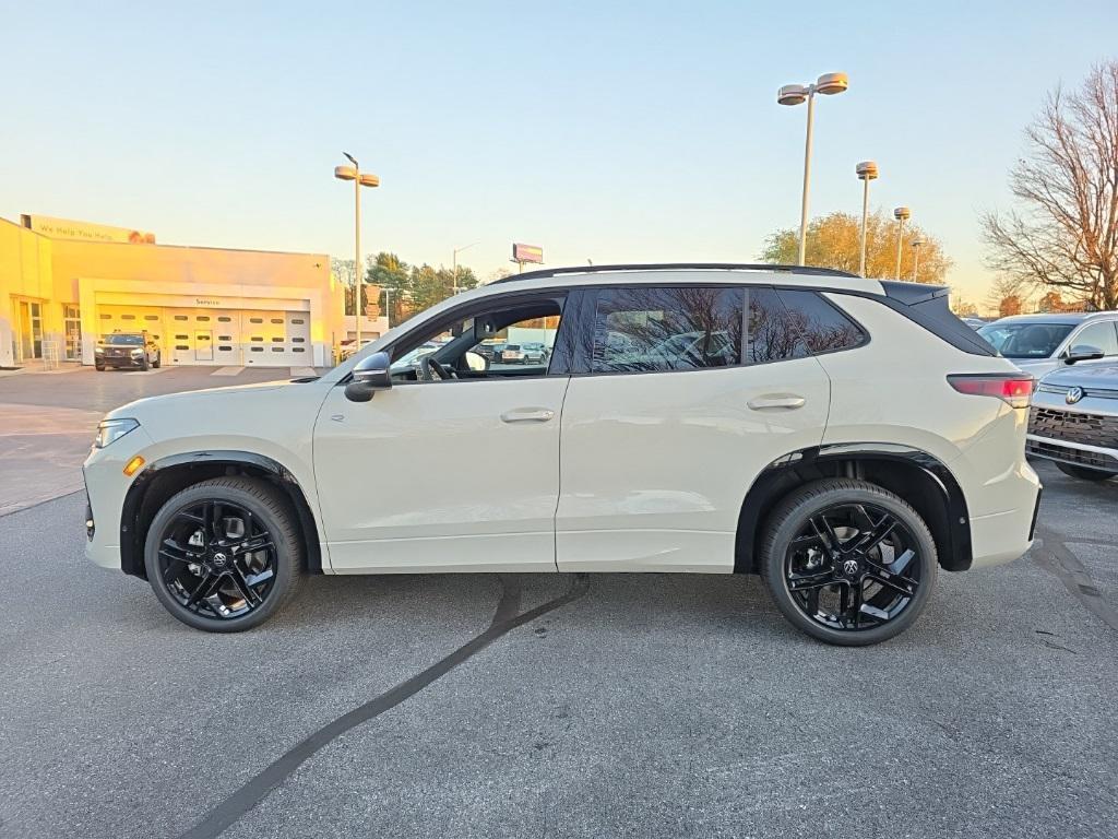 new 2026 Volkswagen Tiguan car, priced at $37,980