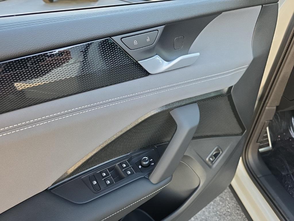 new 2026 Volkswagen Tiguan car, priced at $37,980