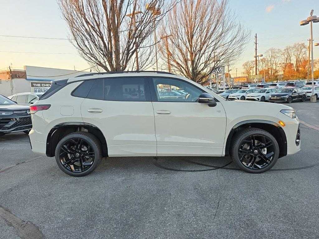 new 2026 Volkswagen Tiguan car, priced at $37,980