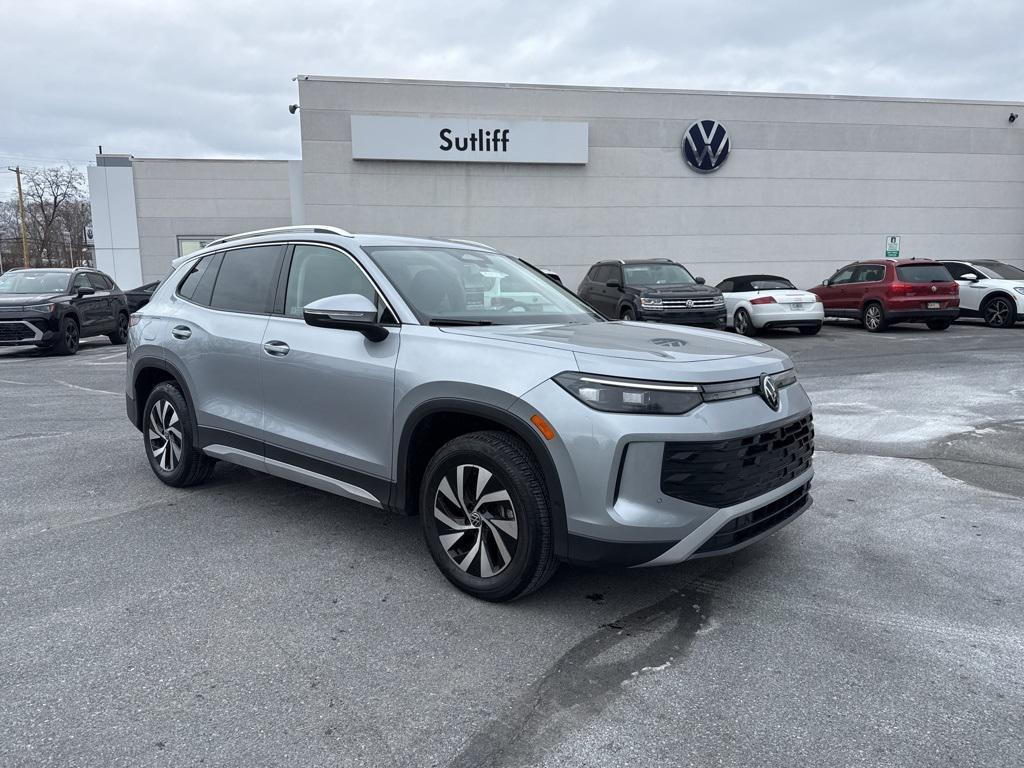 used 2025 Volkswagen Tiguan car, priced at $27,841