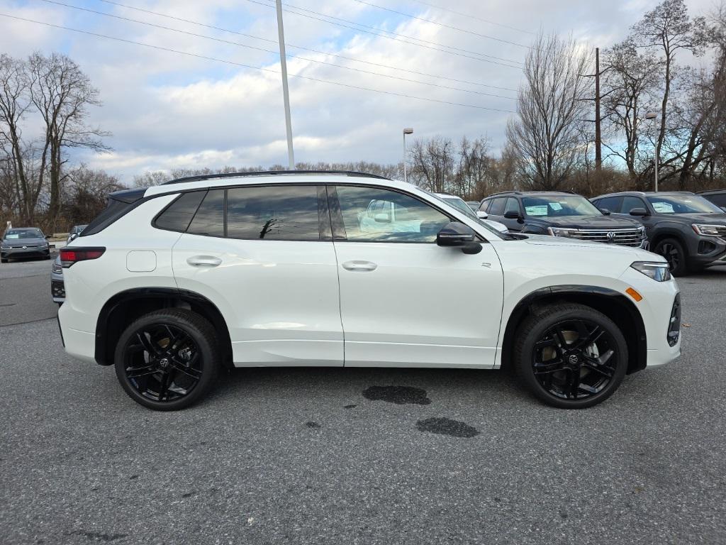 new 2026 Volkswagen Tiguan car, priced at $39,628