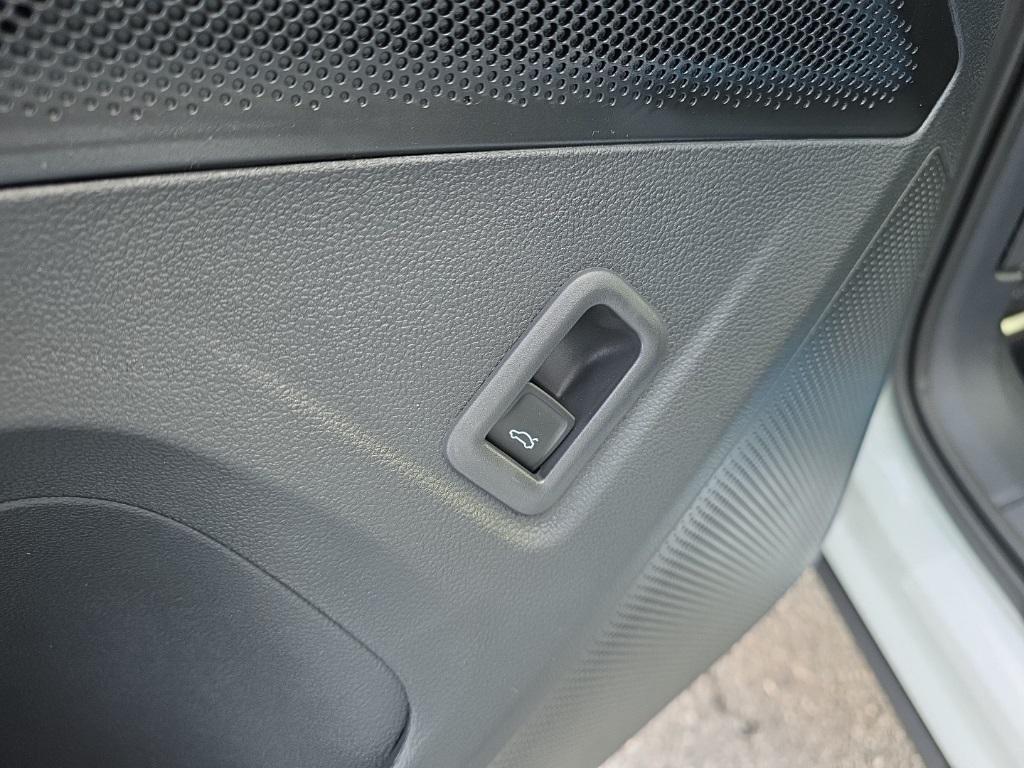 new 2026 Volkswagen Tiguan car, priced at $39,628